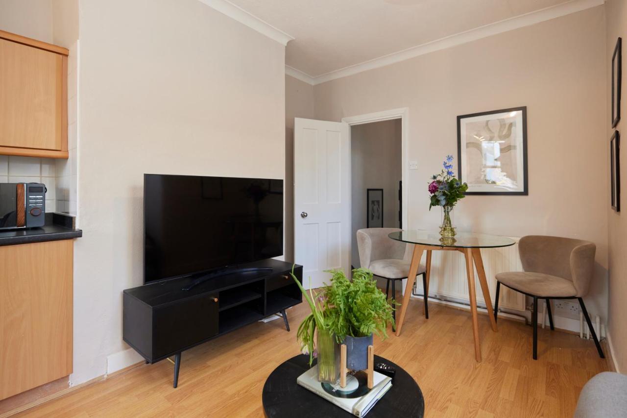 Apartment The Leyton Midland Crib - Cozy 2bdr Flat With Study + Garden London